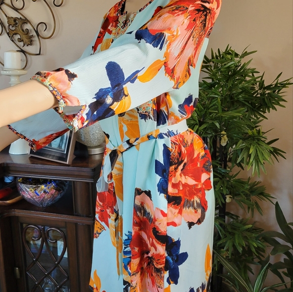 Floral Dress - Picture 4 of 4